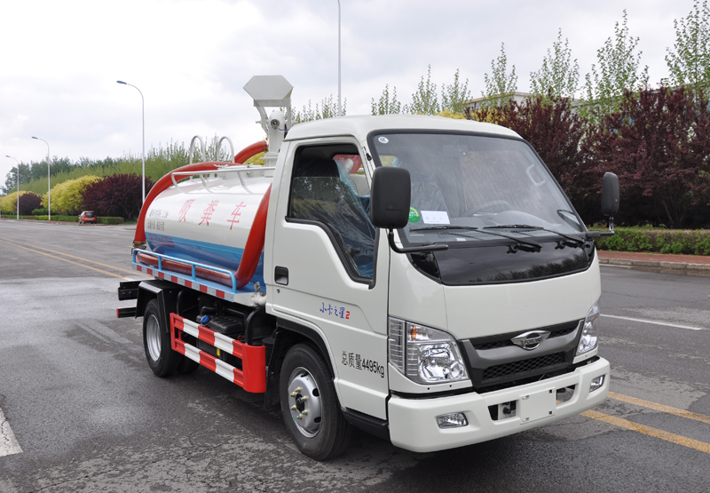 吸粪车